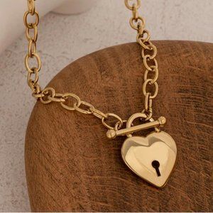 NEW 18K Gold Plated Heart Lock Toggle Link Chain Necklace